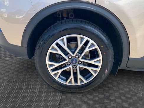 Used 2020 Ford Escape SEL FWD image 36