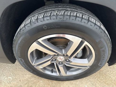 Used 2021 GMC Terrain SLT w/ Infotainment Package II FWD image 29