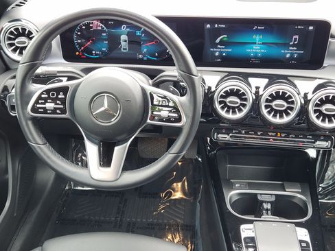 Certified 2020 Mercedes-Benz A 220 image 20