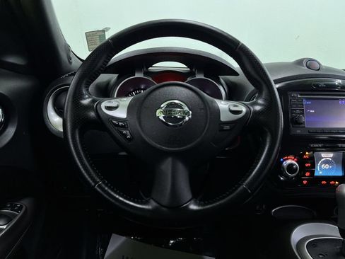 Used 2014 Nissan Juke SL AWD/4WD image 19