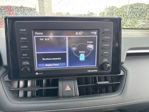 Used 2021 Toyota RAV4 XLE AWD/4WD image 19