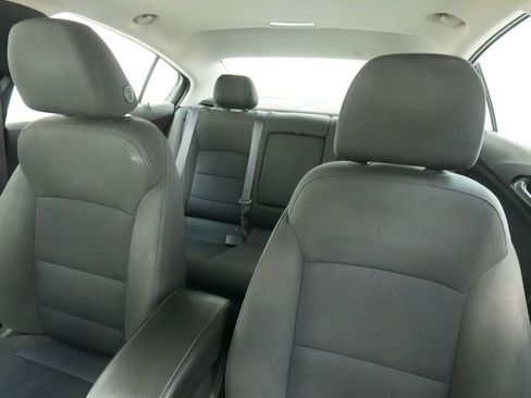 Used 2017 Chevrolet Cruze LT w/ Sun And Sound Package image 15
