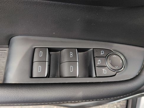 Used 2025 Buick Enclave Sport Touring FWD image 14