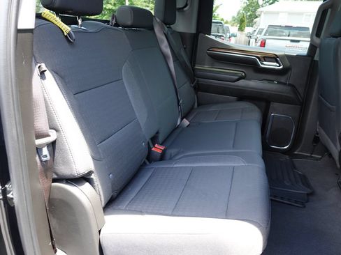 Used 2024 Chevrolet Silverado 1500 LT AWD/4WD image 31
