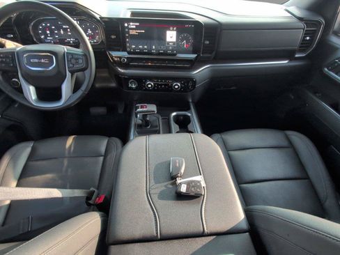 Used 2023 GMC Sierra 1500 SLT w/ SLT Premium Package AWD/4WD image 34