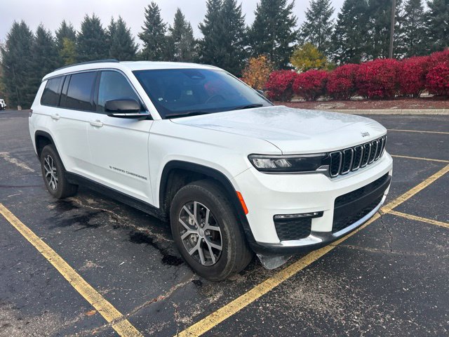 Used 2024 Jeep Grand Cherokee L Limited AWD/4WD image 5
