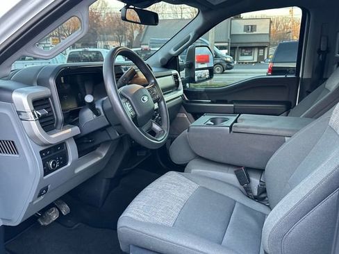 Used 2023 Ford F350 XLT w/ XLT Premium Package image 8