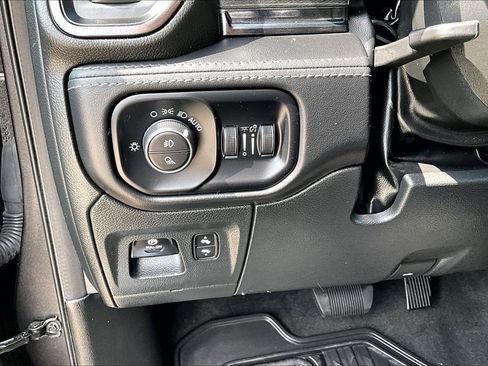 Used 2023 RAM 1500 Limited AWD/4WD image 39