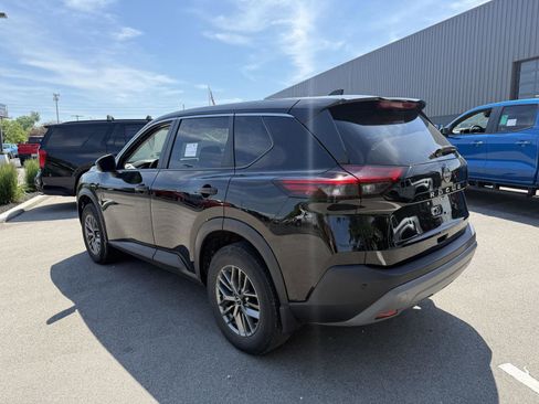 Used 2022 Nissan Rogue S FWD image 5