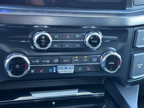 New 2025 Ford F250 Lariat w/ Lariat Ultimate Package AWD/4WD image 18