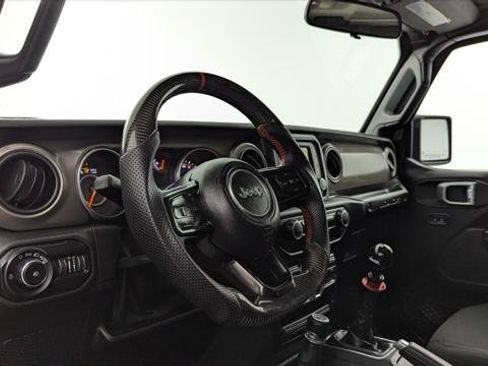 Used 2018 Jeep Wrangler Unlimited Sport S AWD/4WD image 23