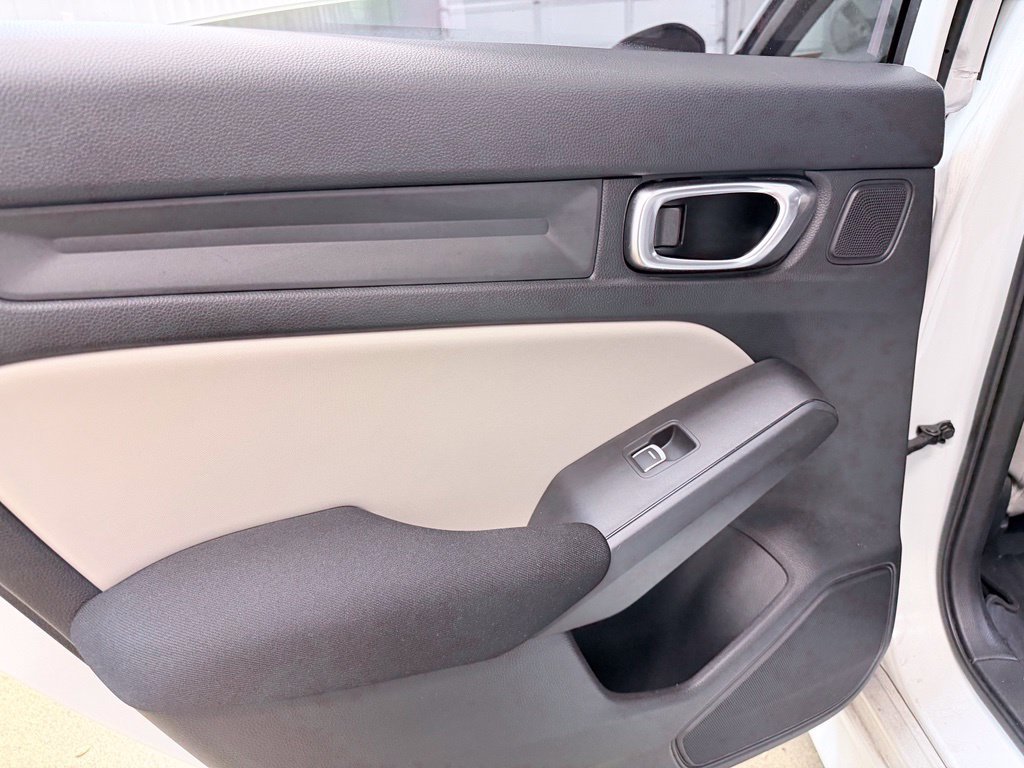 Used 2022 Honda Civic EX image 17