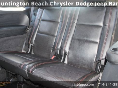 Used 2024 Dodge Durango GT image 40