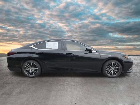 Certified 2023 Lexus ES 350 w/ Premium Package FWD image 9