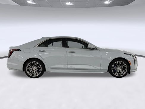 Certified 2022 Cadillac CT4 Premium Luxury RWD image 8