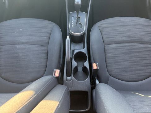 Used 2016 Hyundai Accent SE image 25