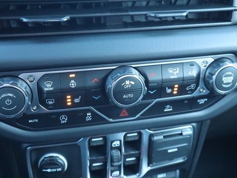 New 2026 Jeep Wrangler Unlimited Rubicon image 7