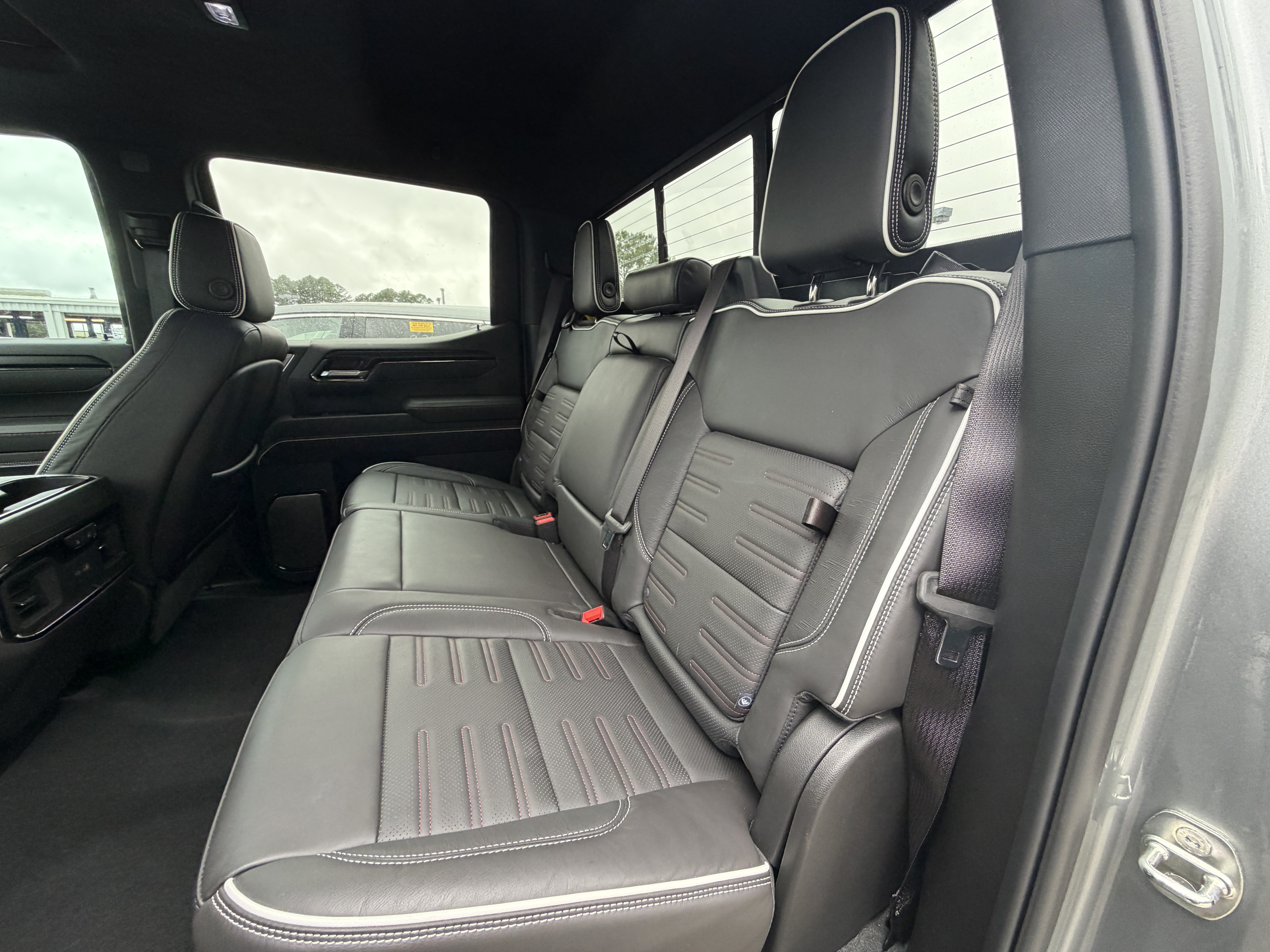 Used 2024 GMC Sierra 1500 AT4X w/ AT4X AEV Edition AWD/4WD image 8