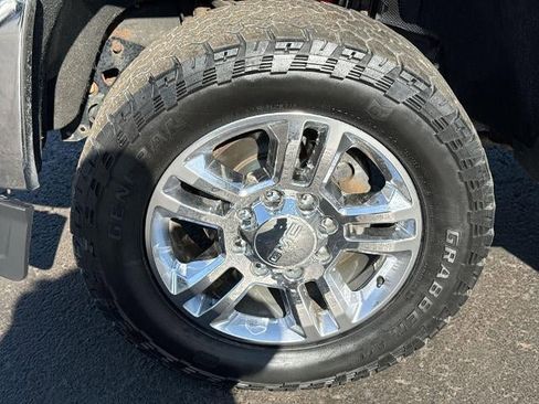 Used 2018 GMC Sierra 2500 SLE w/ HD SLE Preferred Plus Package image 32