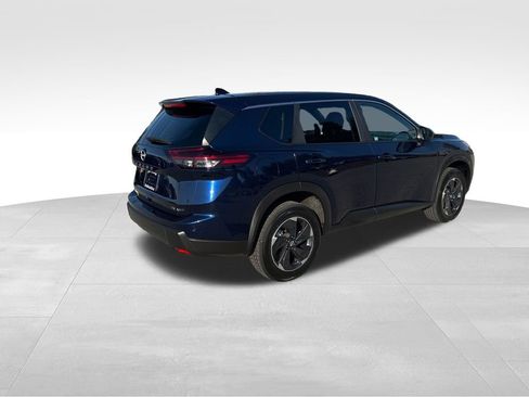 Used 2025 Nissan Rogue SV AWD/4WD image 6