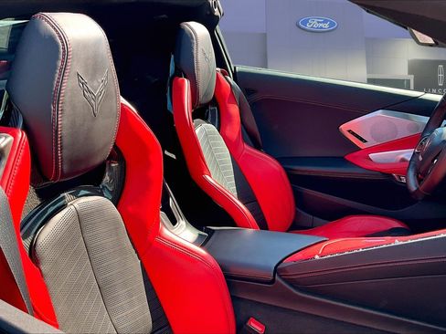 Used 2022 Chevrolet Corvette Stingray Preferred Cpe w/ Engine Appearance Package RWD image 27