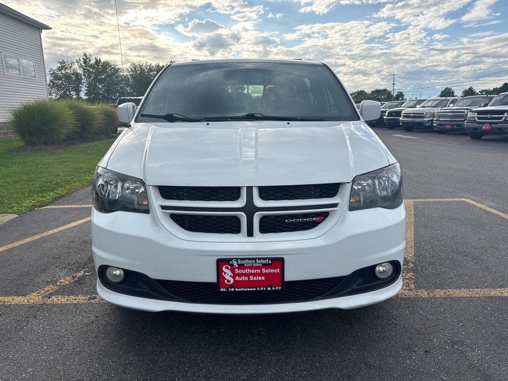 Used 2016 Dodge Grand Caravan R/T FWD image 3