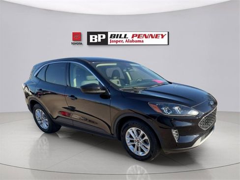 Used 2020 Ford Escape SE image 7