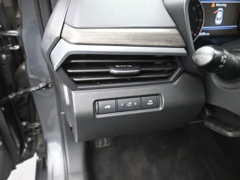 Used 2025 Nissan Altima 2.5 SV FWD image 13