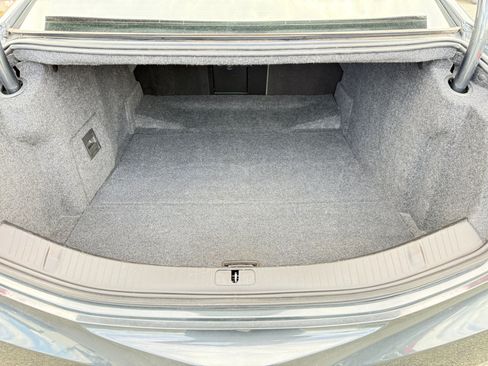 Used 2013 Cadillac XTS Premium image 36