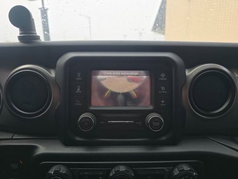 Used 2020 Jeep Wrangler Unlimited Sport image 16