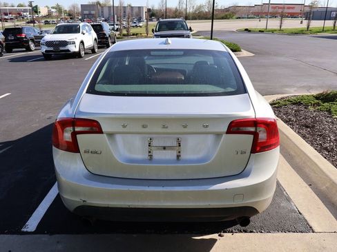Used 2012 Volvo S60 T5 w/ Climate Pkg image 12