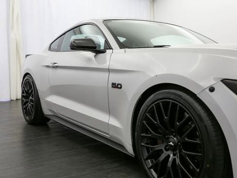 Used 2017 Ford Mustang GT Premium w/ GT Performance Package RWD image 30