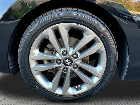 Used 2016 Hyundai Elantra GT w/ Option Group 02 FWD image 32