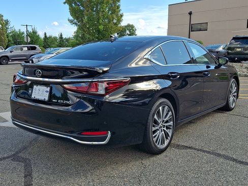 Certified 2021 Lexus ES 250 w/ Premium Package AWD/4WD image 8