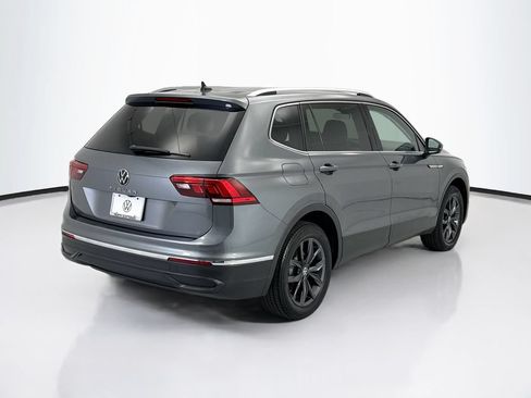 Used 2023 Volkswagen Tiguan SE FWD image 5
