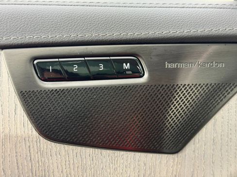 Used 2024 Volvo XC90 T8 Ultimate w/ Protection Package Premier image 18