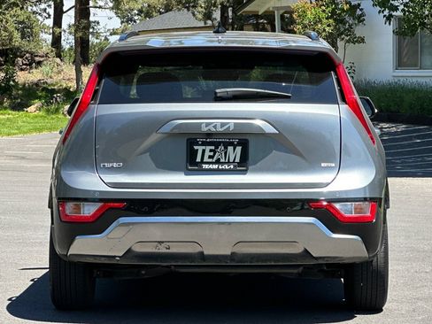 Certified 2025 Kia Niro FWD image 5