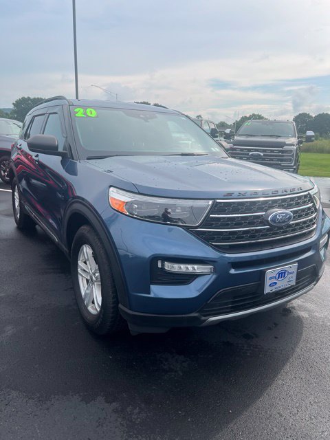 Used 2020 Ford Explorer XLT w/ Equipment Group 202A AWD/4WD image 3