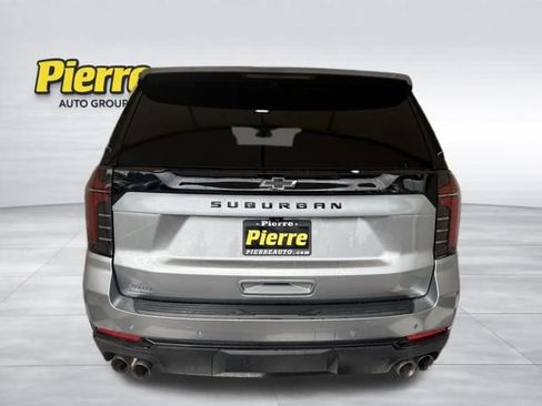 Used 2025 Chevrolet Suburban Z71 AWD/4WD image 3