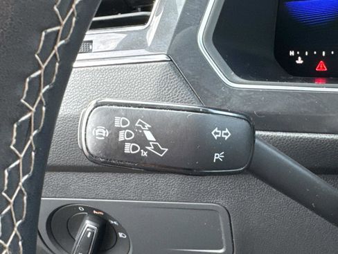 Certified 2023 Volkswagen Tiguan SE image 28