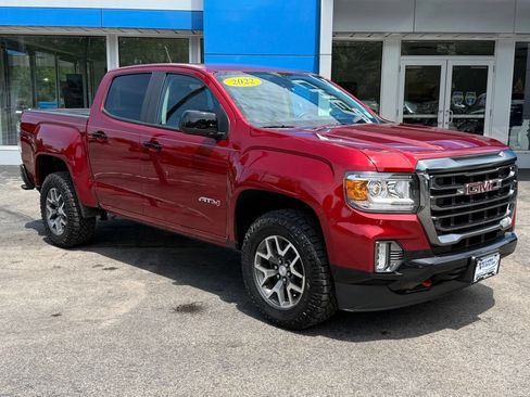Used 2022 GMC Canyon AT4 w/ Driver Alert Package AWD/4WD image 3