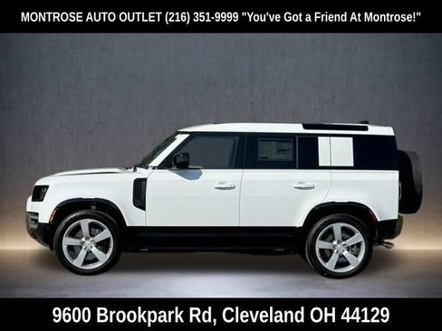 New 2025 Land Rover Defender 110 X-Dynamic SE image 3