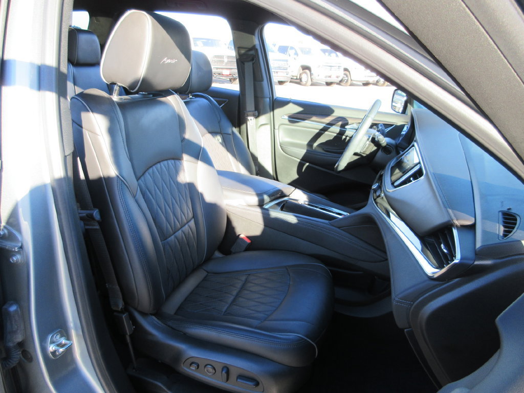 Certified 2024 Buick Enclave Avenir w/ Avenir Technology Package AWD/4WD image 25
