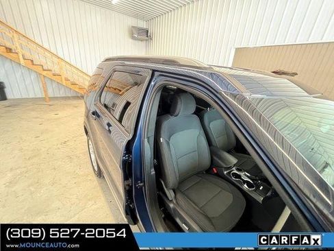 Used 2017 Ford Explorer XLT w/ Class II Trailer Tow Package FWD image 6
