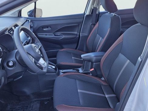 New 2025 Nissan Versa SR w/ Trunk Package image 10