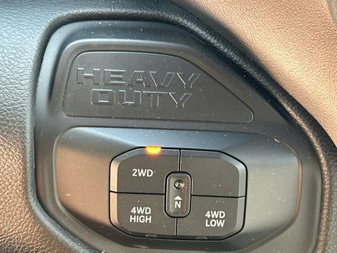 Certified 2026 RAM 2500 Big Horn AWD/4WD image 37