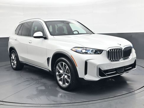 Used 2026 BMW X5 xDrive40i image 2