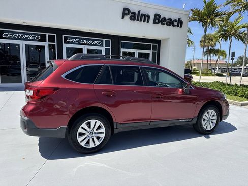Used 2019 Subaru Outback 2.5i Premium AWD/4WD image 4
