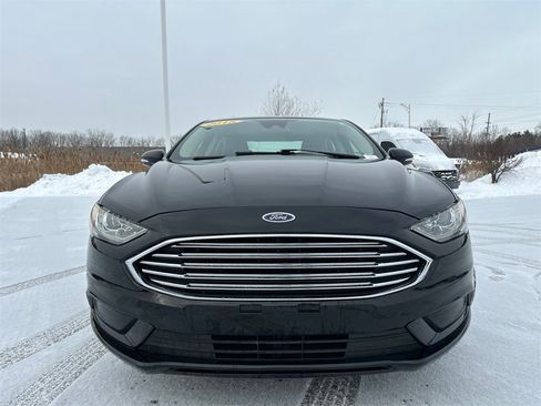 Used 2018 Ford Fusion SE image 10