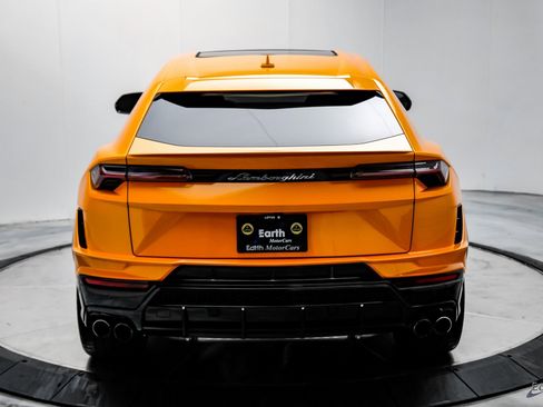 Used 2024 Lamborghini Urus S image 12